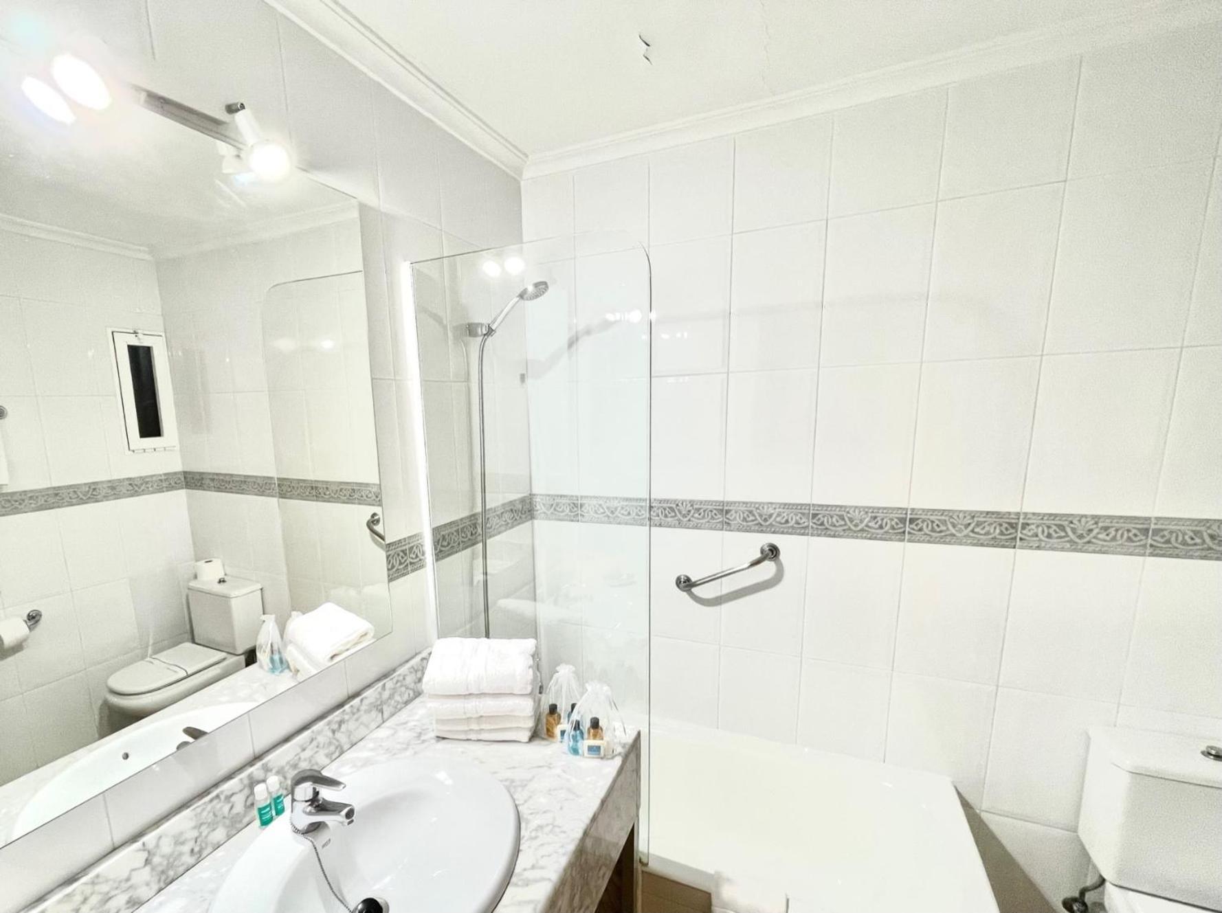 Apartamentos Ulia เบนิดอร์ม ภายนอก รูปภาพ